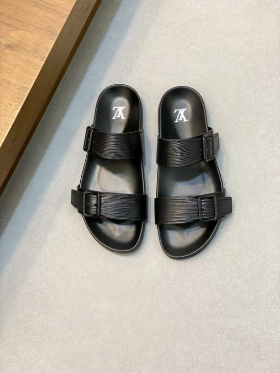 Picture of Louis Vuitton Slippers _SKULVsz38-46hnh0449957